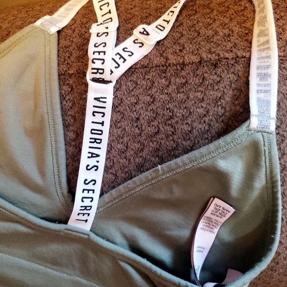 Victoria's Secret sports bra (S)  Hanes white sports bra (M) - Picture 7 of 14